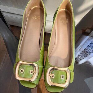 Stuart Weitzman Patent Leather Flats Lime Green Gold Buckle Size 9.5 M Spain